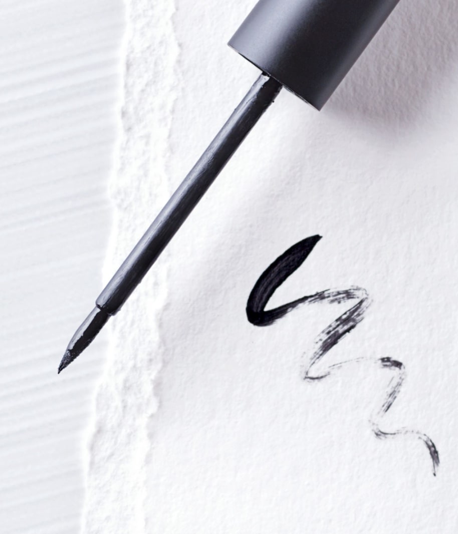 Smooth-Glide Jet-Black Liquid Eyeliner